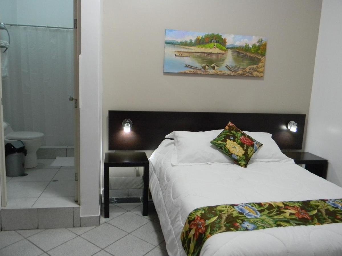 Hostal "Centrika" Tarapoto Exterior foto